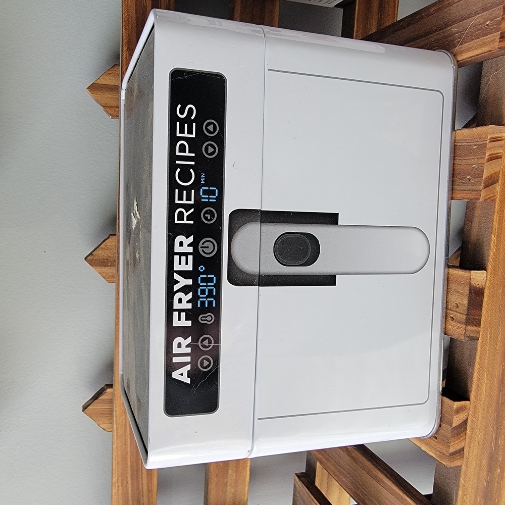 White Air Fryer with Digital Display